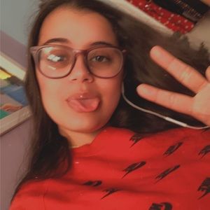 Meet your Posher, Gabrielle